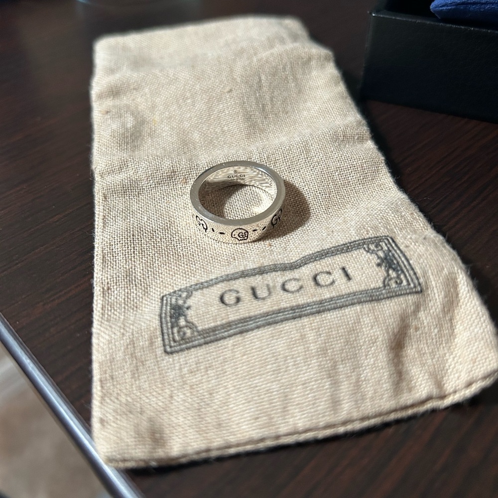 Mens ring